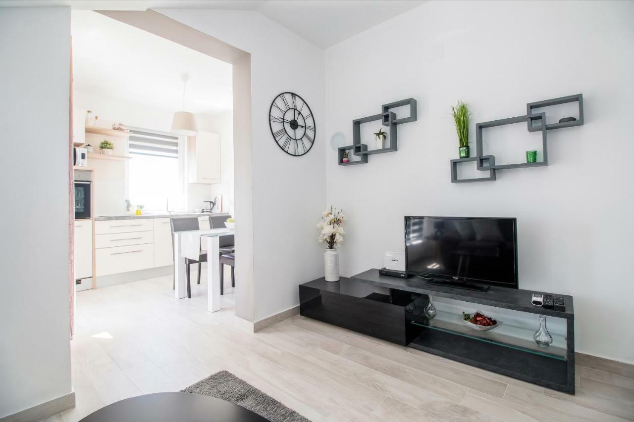 Apartment Hera With Balcony And Free Parking Zadar Exterior foto